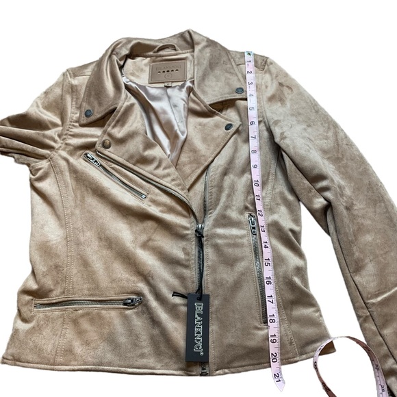BLANK NYC Faux Suede Moto Jacket in Shroom Tan S - Picture 6 of 6